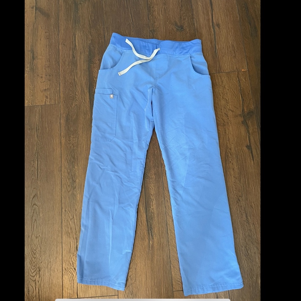 Women’s Figs scrubs